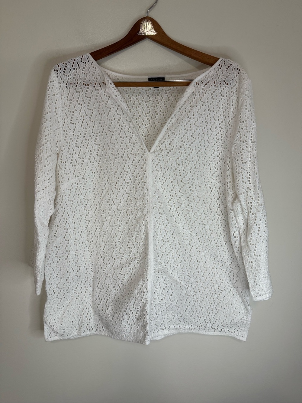 Talbots White Eyelet V-Neck cotton Tunic in size XL